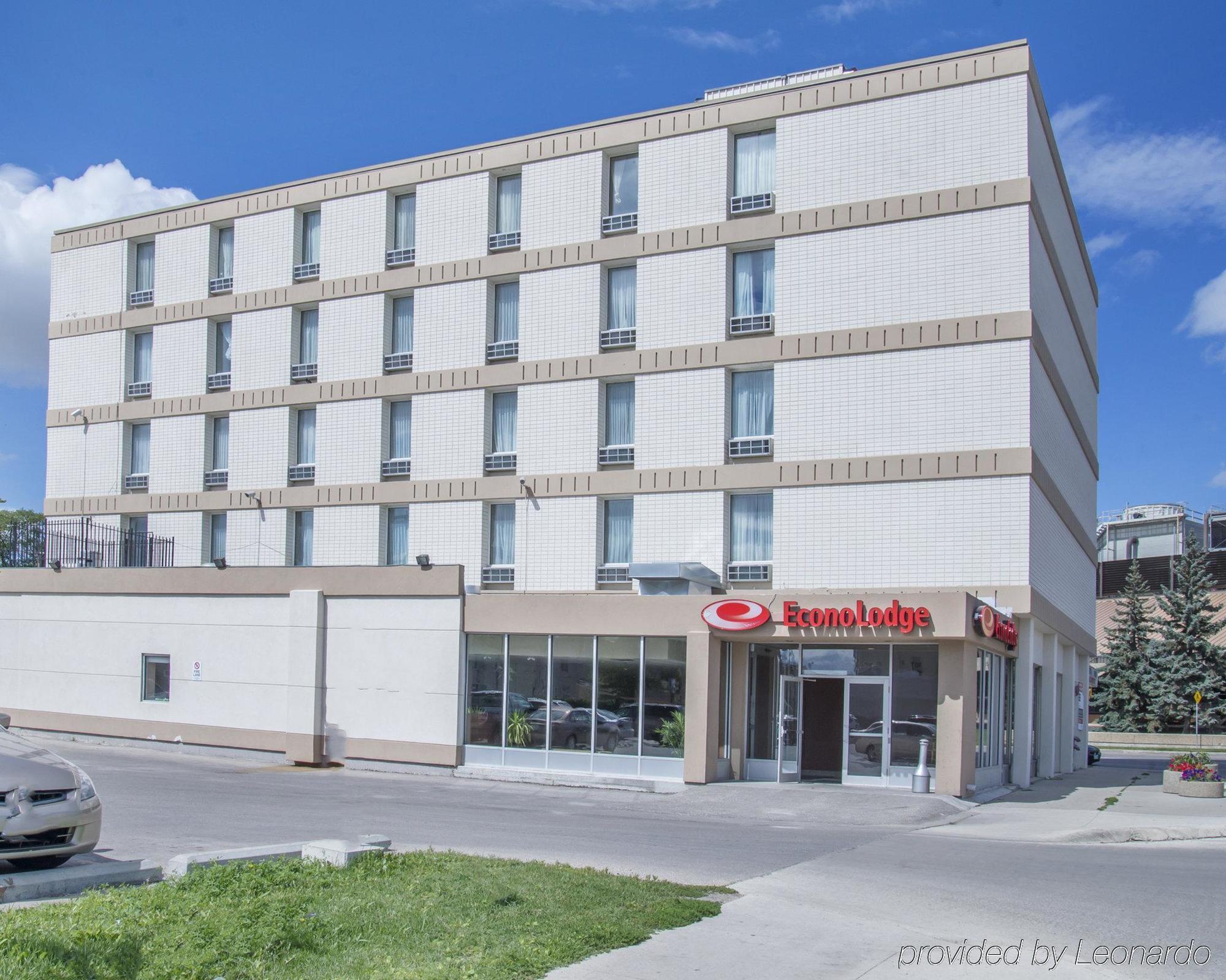 New Lodge Winnipeg Exterior photo